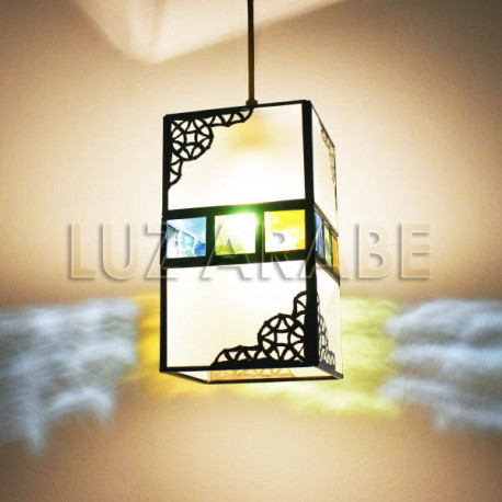 Lampara pendiente andalusí de cristal blanco y colores