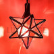 Pequeña lámpara estrella de cristal rojo