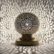 Lampe à poser marocain forme d'oeuf d'or en cuivre ajouré