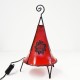 Lampe pyramide à base ronde de cuir peint au henné