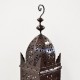 Farol de hierro calado forma menara Koutoubia