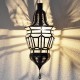 Lampe arabe de forme gland de fer ajouré et verre