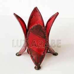 Portavelas forma lirio de cuero pintado con henna